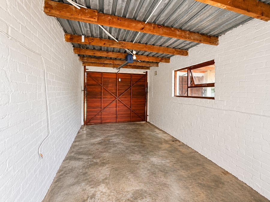 4 Bedroom Property for Sale in Bothasig Western Cape